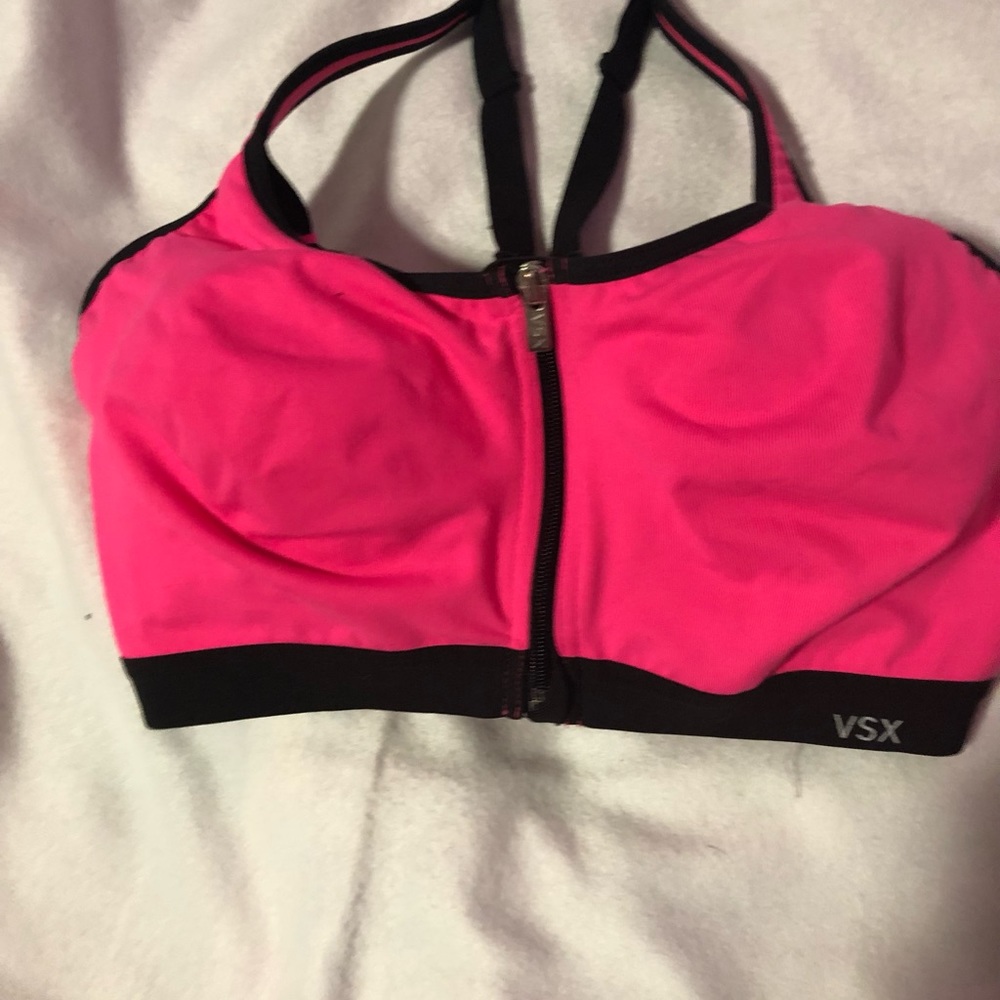 Victoria Secret sport 34DD